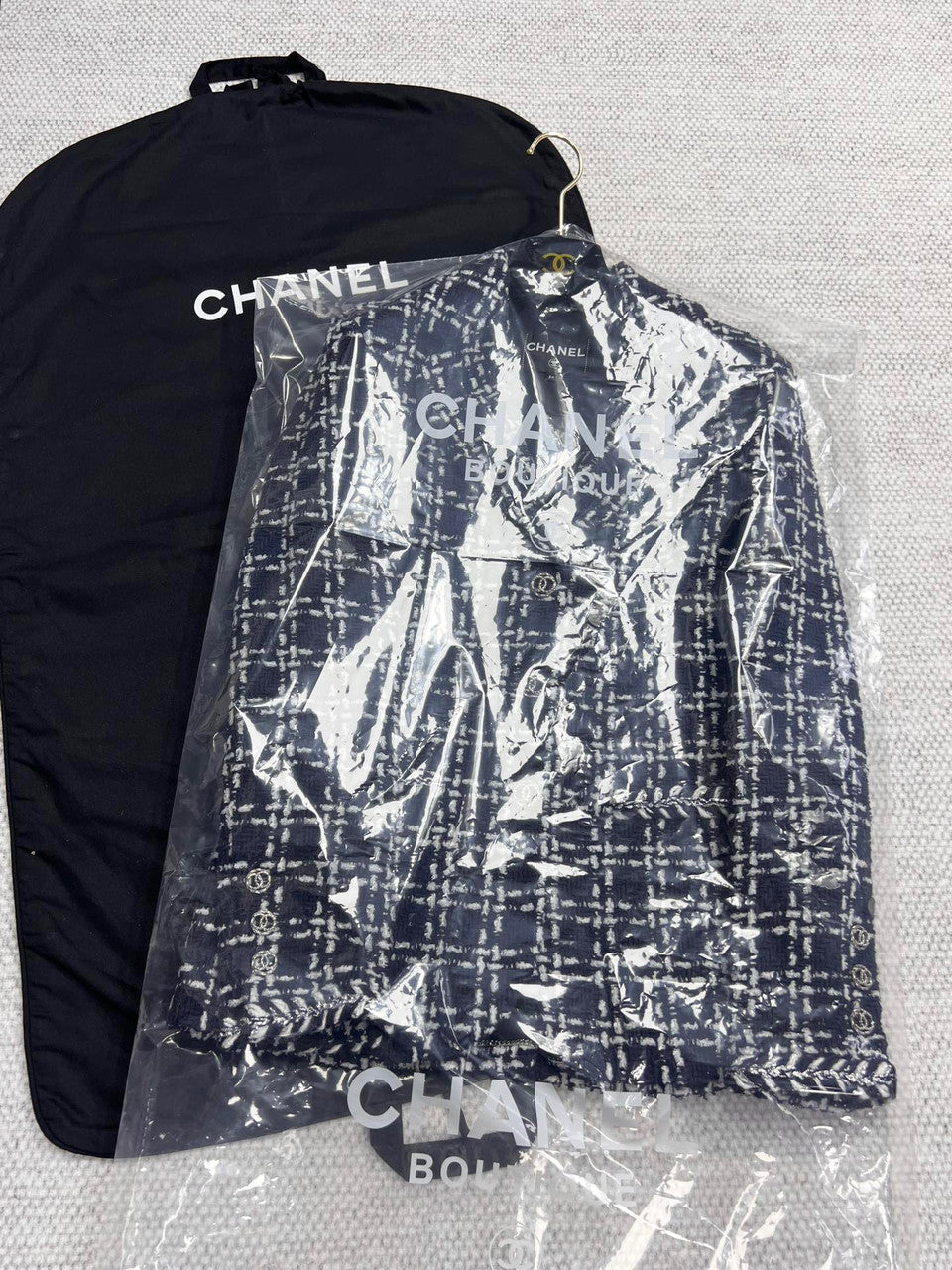 CHANEL Wool & Silk Tweed JACKET