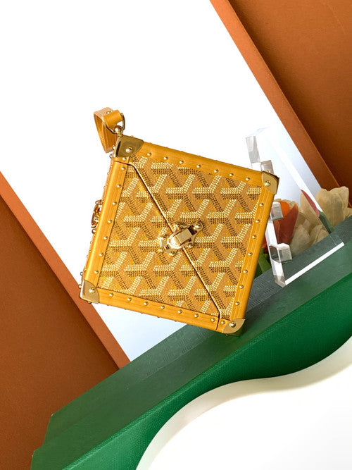Goyard Dé Trunk Bag Metallic Gold Goyardine Gold Hardware Goyard
