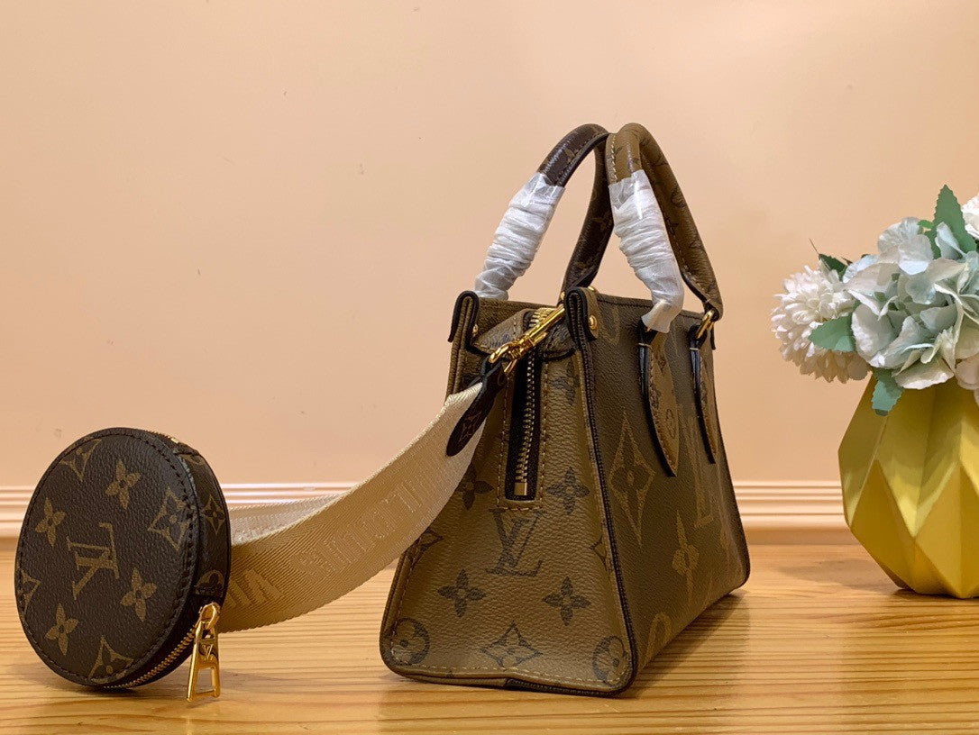 Louis Vuitton M46653 OnTheGo East West