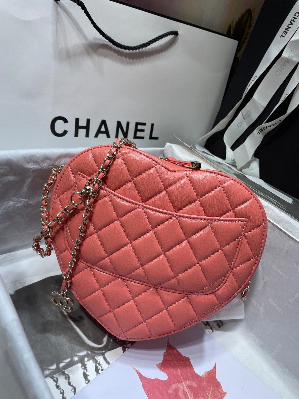 Chanel heart-shaped quilted crossbody bag (Chanel Spring-Summer 2022 Runway Bag Collection)