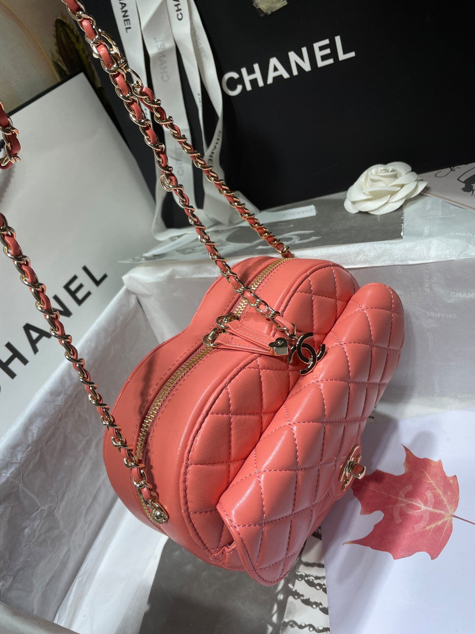 Chanel heart-shaped quilted crossbody bag (Chanel Spring-Summer 2022 Runway Bag Collection)