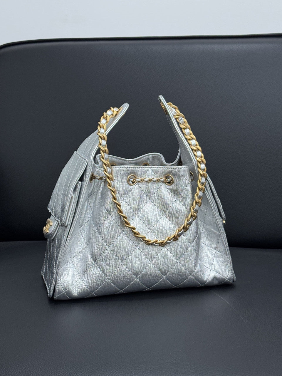 CHANEL 25 SMALL HANDBAG   Metallic Grained Calfskin & Gold Metal  Silvery