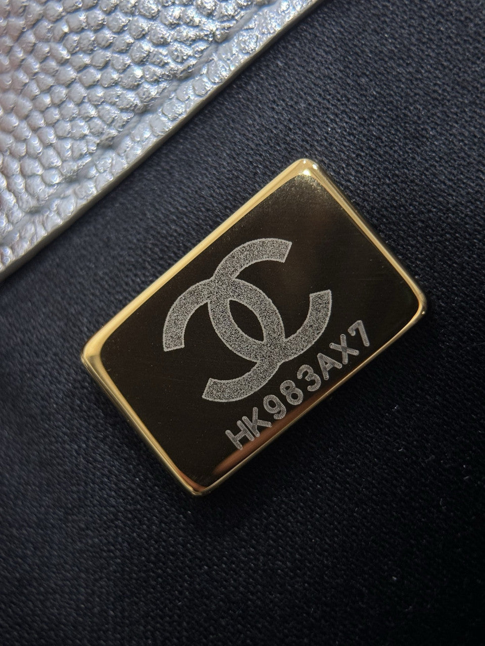CHANEL 25 SMALL HANDBAG   Metallic Grained Calfskin & Gold Metal  Silvery