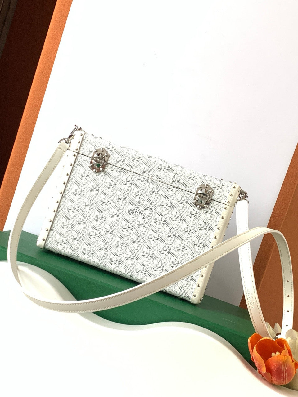 Goyard Goyardine Silver Cassette Trunk Clutch/Shoulder Bag Palladium Hardware Goyard