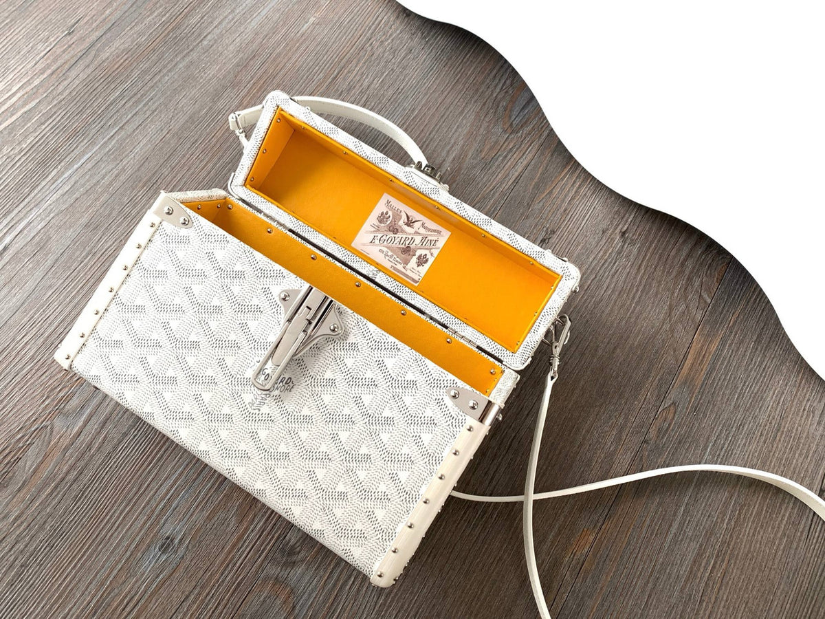 Goyard Goyardine Silver Cassette Trunk Clutch/Shoulder Bag Palladium Hardware Goyard