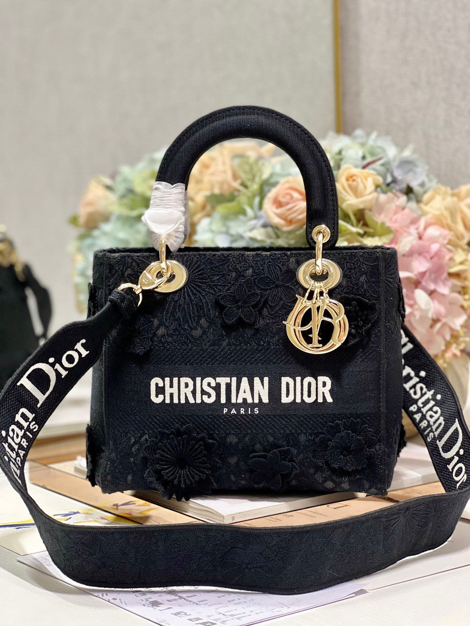 Christian Dior MEDIUM LADY D-LITE BAG D-Lace Embroidery with 3D Macramé Effect Black