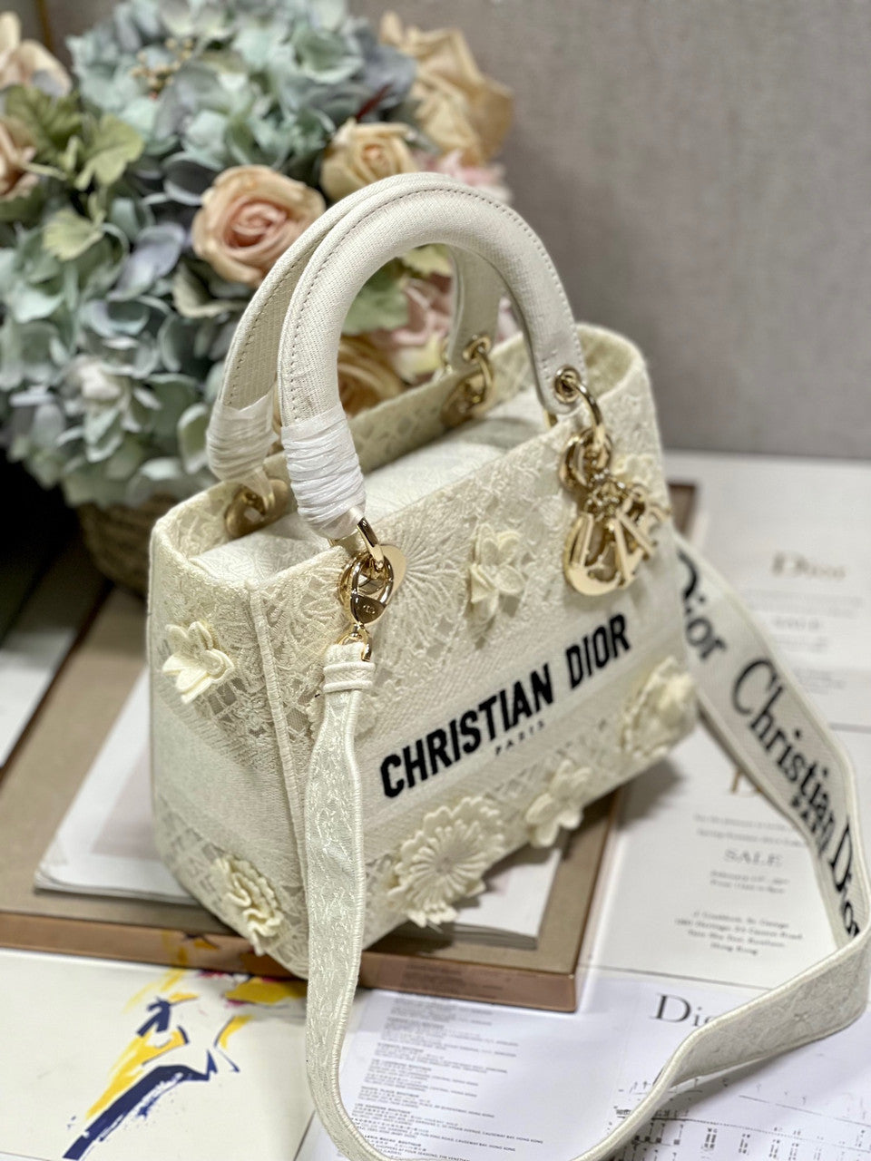 Christian Dior MEDIUM LADY D-LITE BAG D-Lace Embroidery with 3D Macramé Effect White