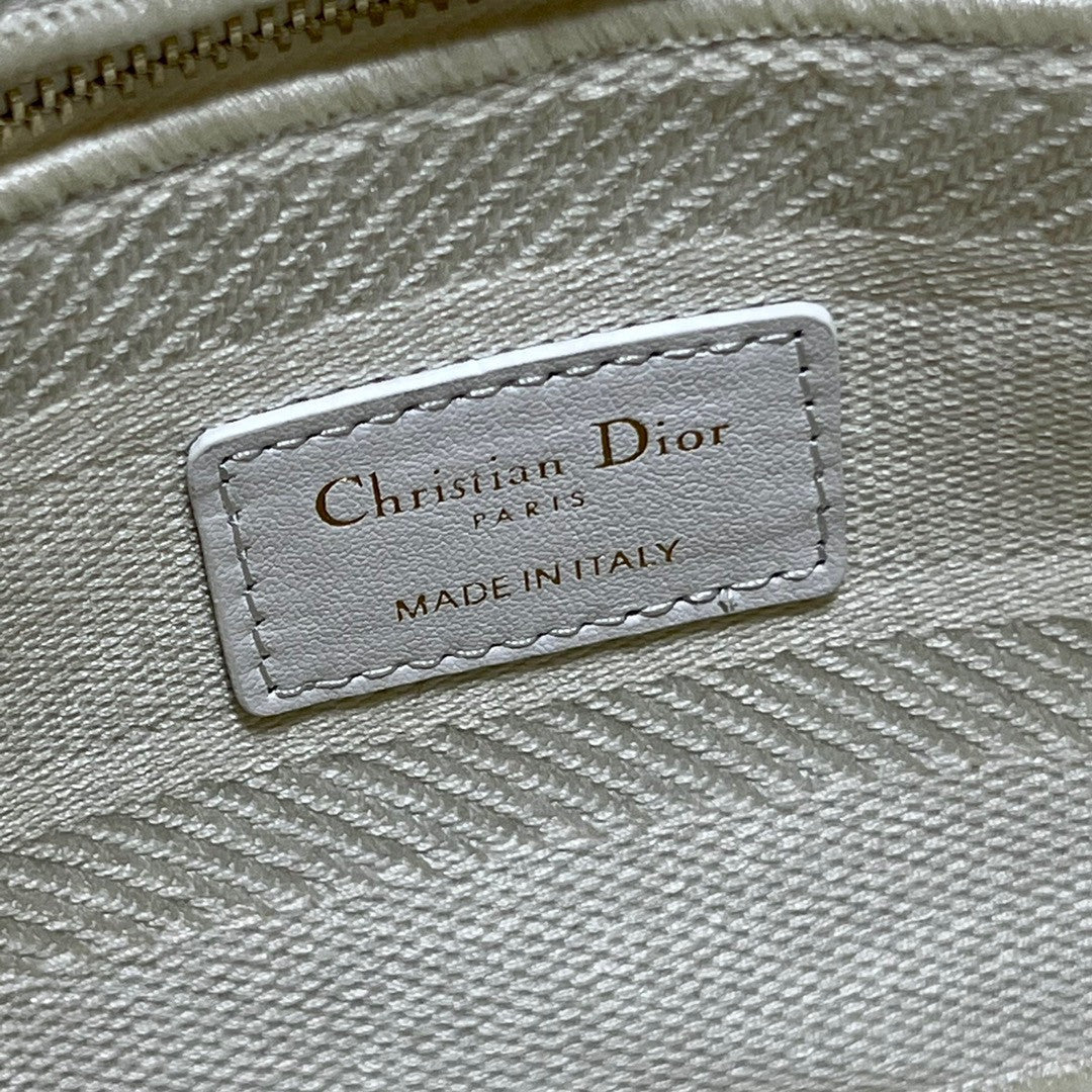 Christian Dior MEDIUM LADY D-LITE BAG D-Lace Embroidery with 3D Macramé Effect White