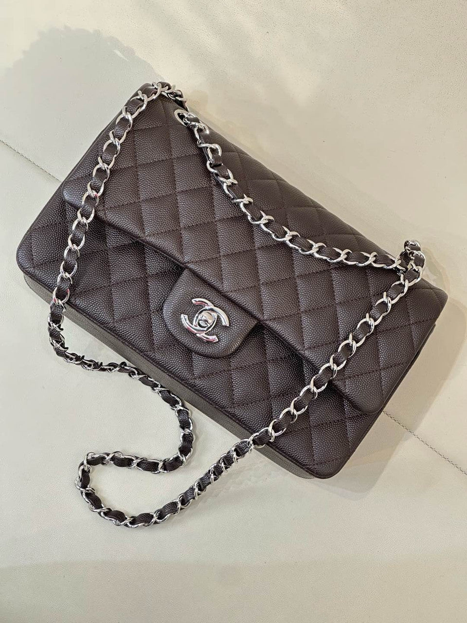 Chanel FALL-WINTER 2024/25 PRE-COLLECTION   CLASSIC 11.12 HANDBAG GREY WITH SILVER HARDWARE Chanel