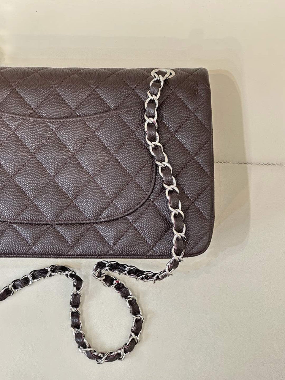 Chanel FALL-WINTER 2024/25 PRE-COLLECTION   CLASSIC 11.12 HANDBAG GREY WITH SILVER HARDWARE Chanel