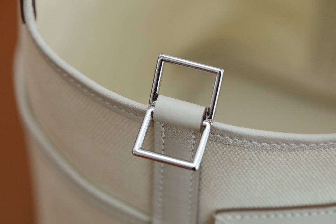 Hermès Picotin Cargo 18 White Swift and Toile Canvas Palladium Hardware