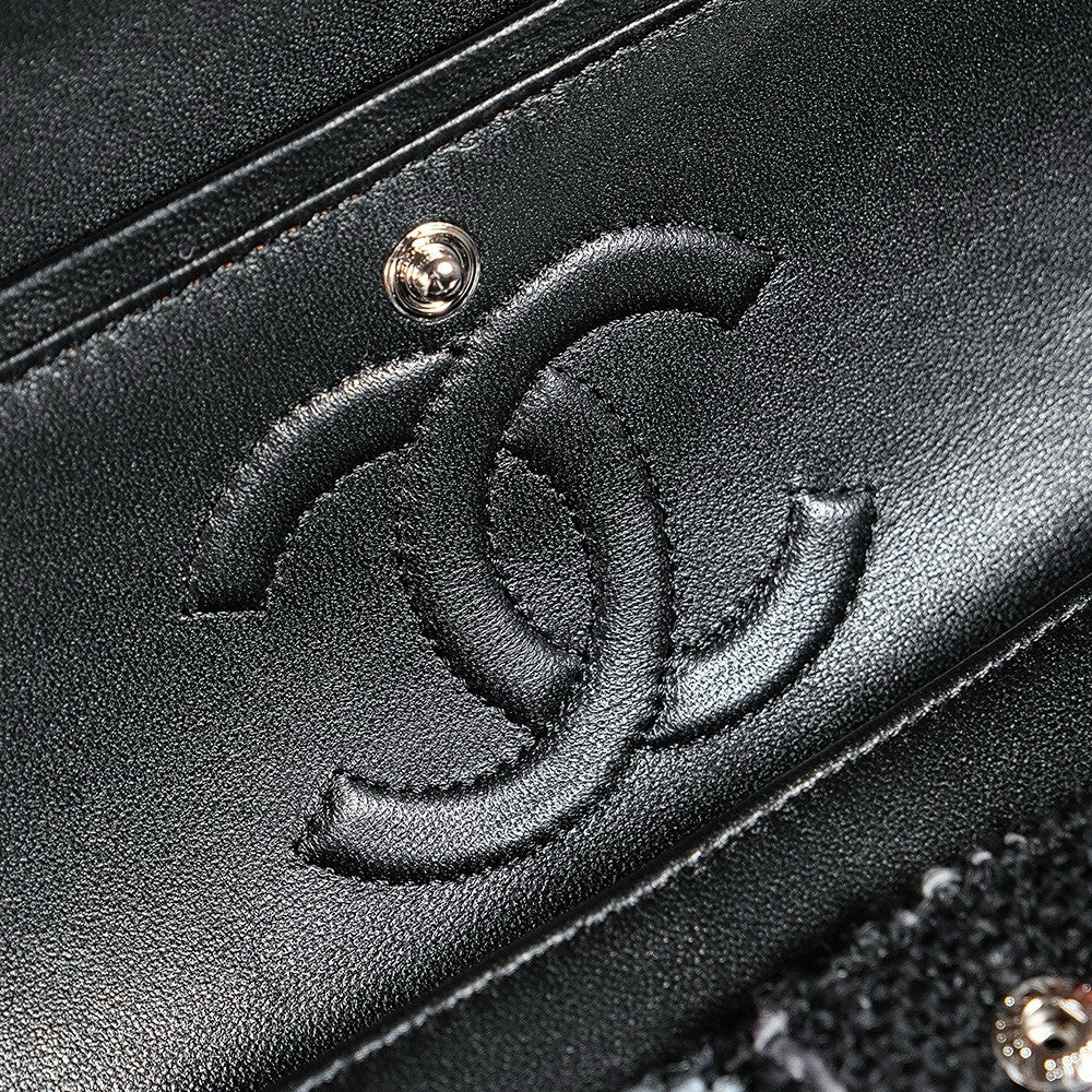 CHANEL FALL-WINTER 2024/25   CLASSIC 11.12 HANDBAG   Wool Tweed