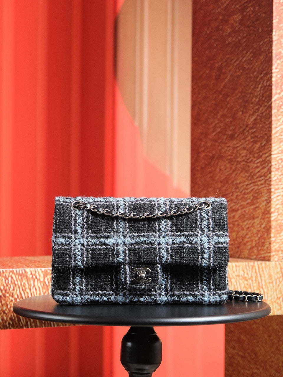 CHANEL FALL-WINTER 2024/25   CLASSIC 11.12 HANDBAG   Wool Tweed