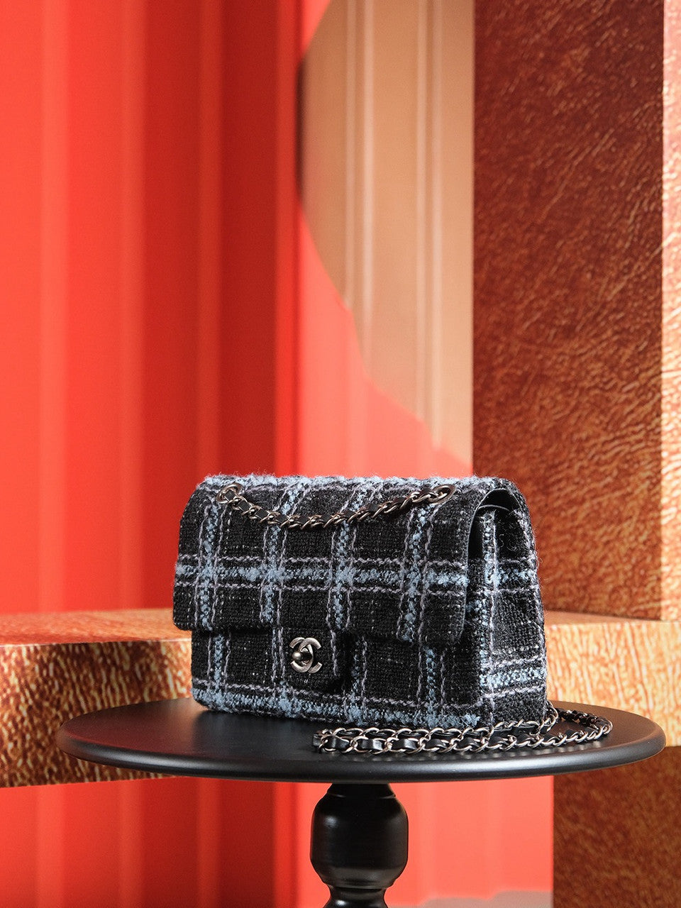 CHANEL FALL-WINTER 2024/25   CLASSIC 11.12 HANDBAG   Wool Tweed