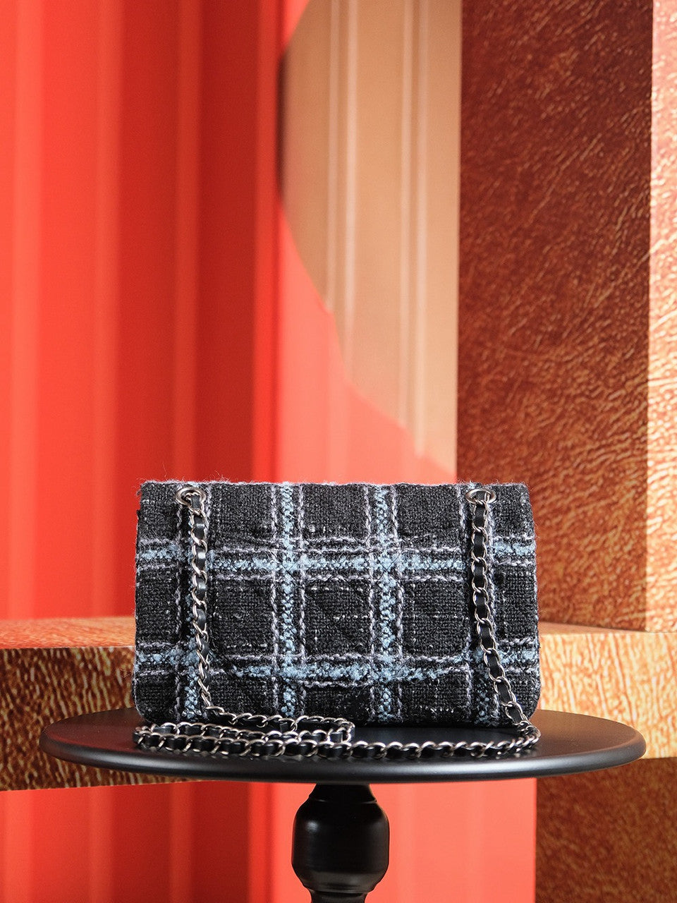 CHANEL FALL-WINTER 2024/25   CLASSIC 11.12 HANDBAG   Wool Tweed