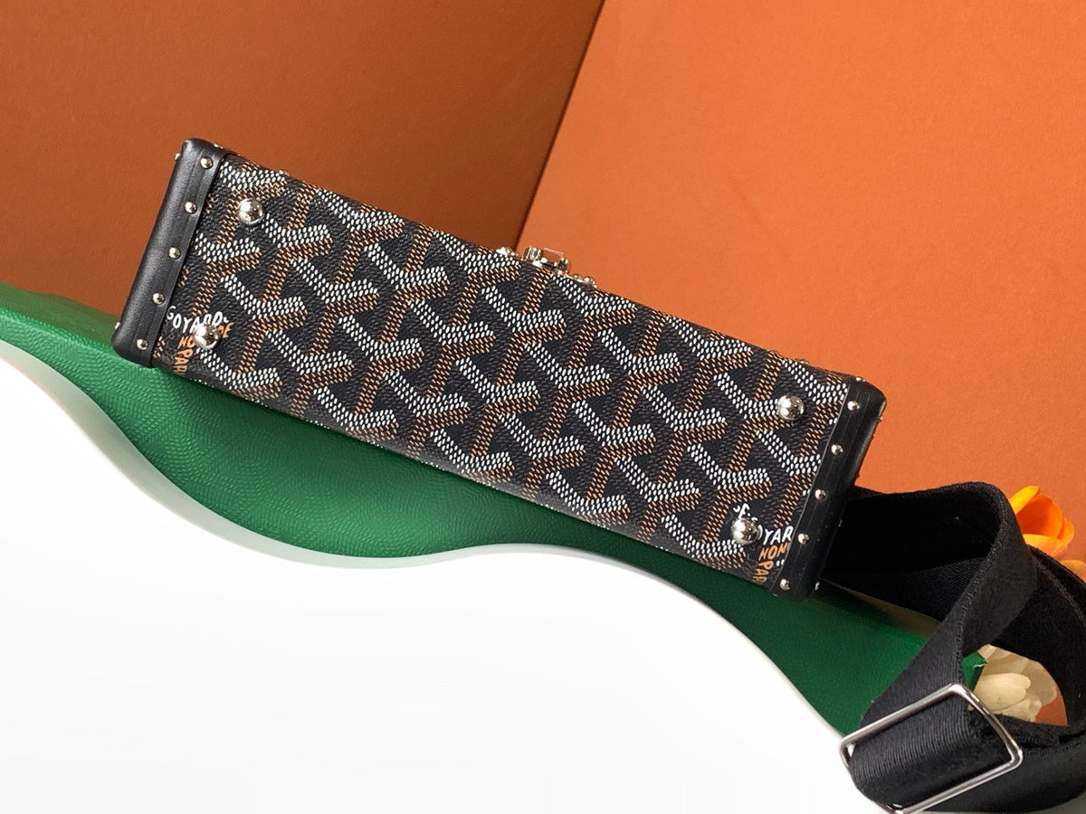 Goyard Goyardine Black Cassette Trunk Clutch/Shoulder Bag Palladium Hardware Goyard