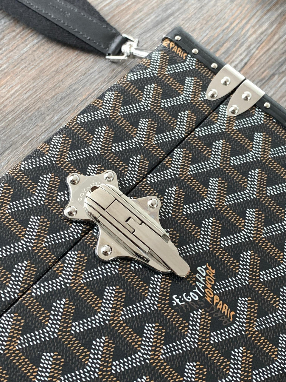 Goyard Goyardine Black Cassette Trunk Clutch/Shoulder Bag Palladium Hardware Goyard