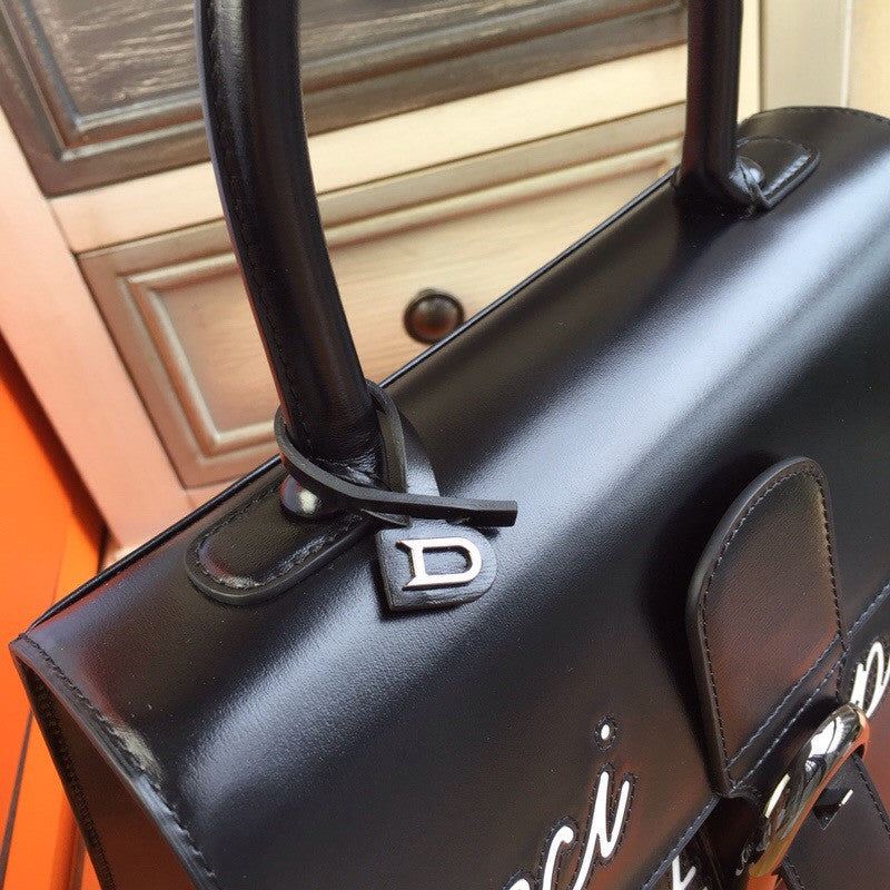 Delvaux L'Humour Brillant MM "Ceci N'est Pas Un Delvaux"