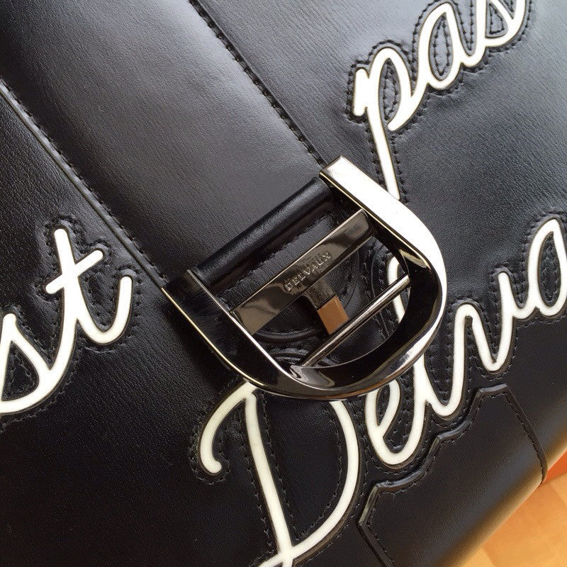 Delvaux L'Humour Brillant MM "Ceci N'est Pas Un Delvaux"