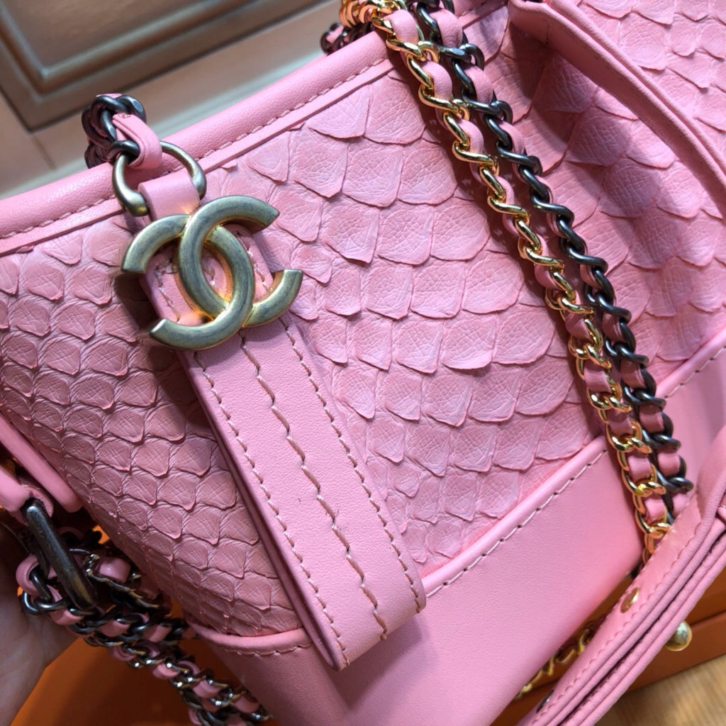 CHANEL CHANEL'S GABRIELLE Small Hobo Bag Pink
