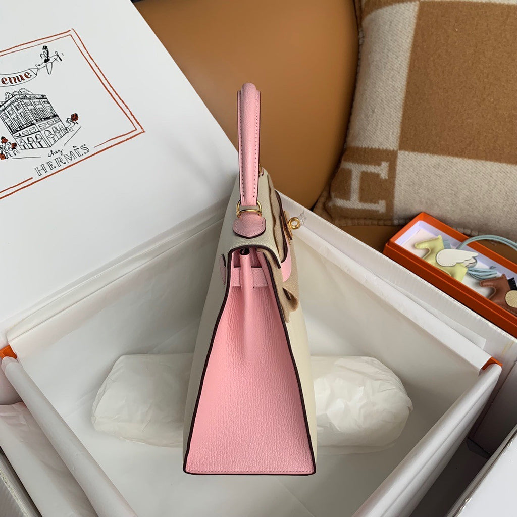 HERMES HORSESHORE  KELLY 28 SELLIER CRAIE/ PINK SAKURA CHEVRE GOLD HARDWARE