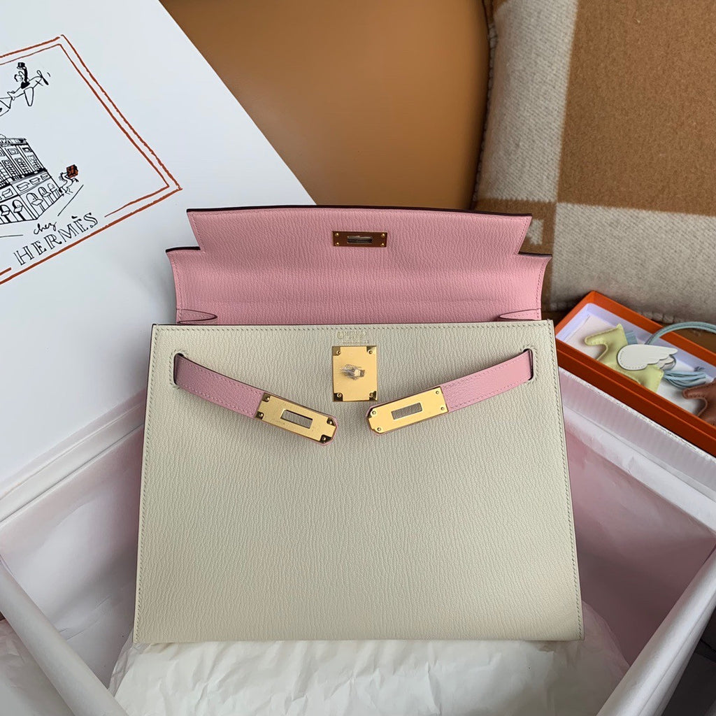 HERMES HORSESHORE  KELLY 28 SELLIER CRAIE/ PINK SAKURA CHEVRE GOLD HARDWARE