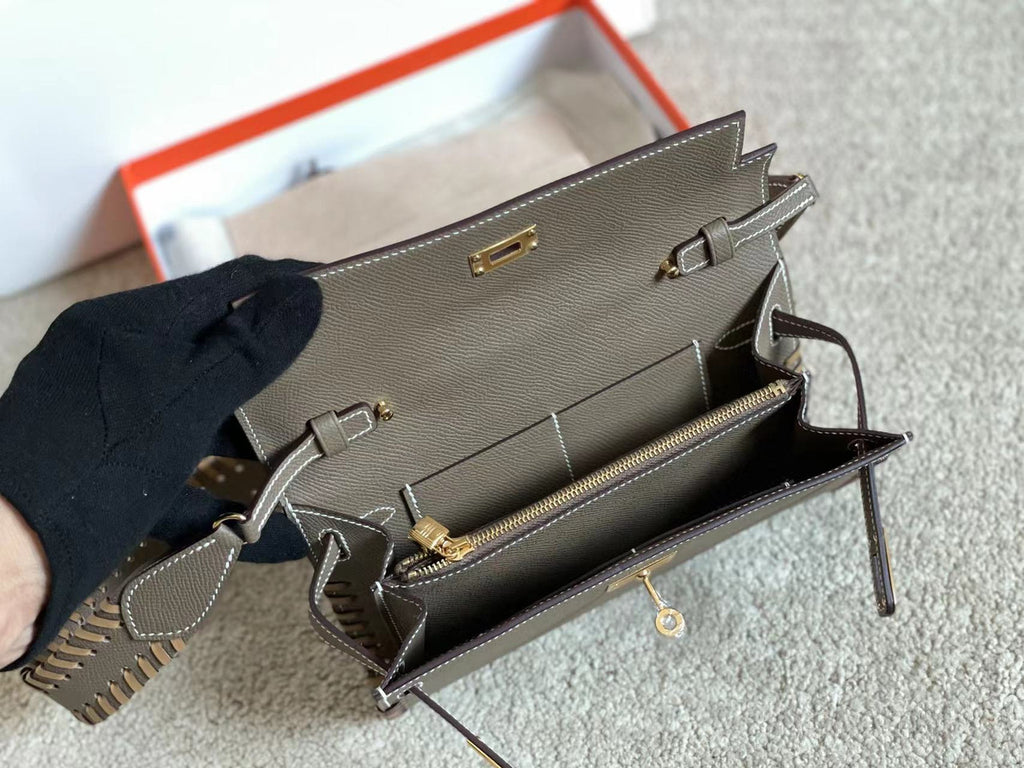 Hermes Etoupe Kelly To Go Tressage wallet With Gold Hardware