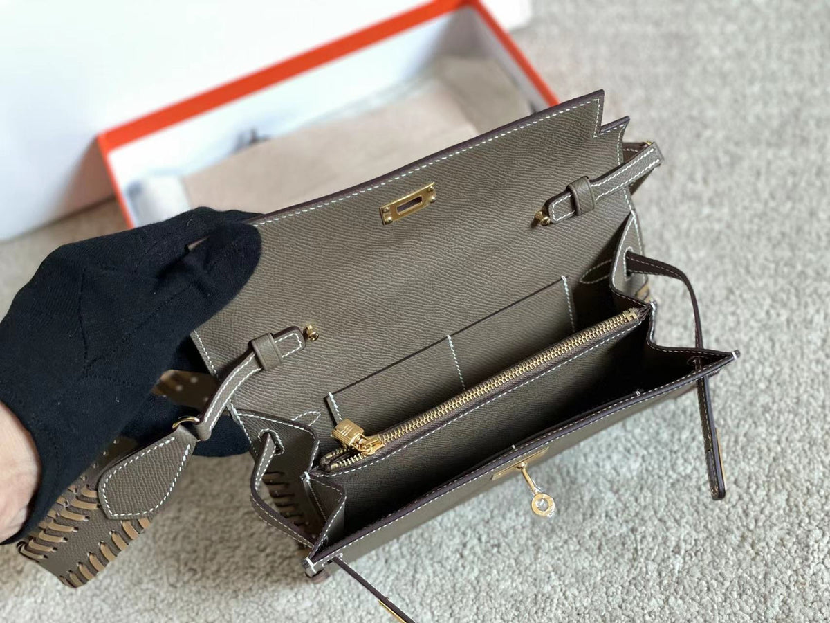 Hermes Etoupe Kelly To Go Tressage wallet With Gold Hardware