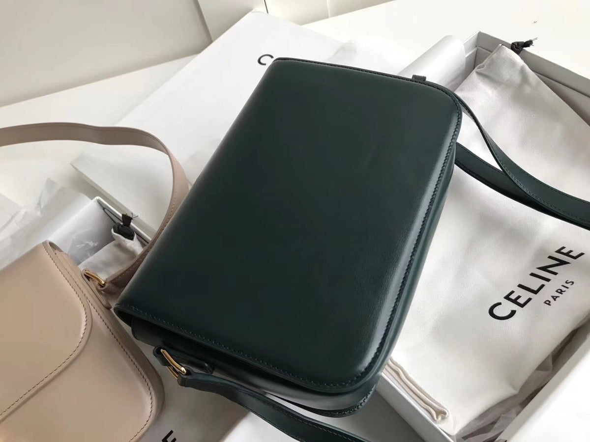 Celine MEDIUM TRIOMPHE BAG IN SHINY CALFSKIN GREEN