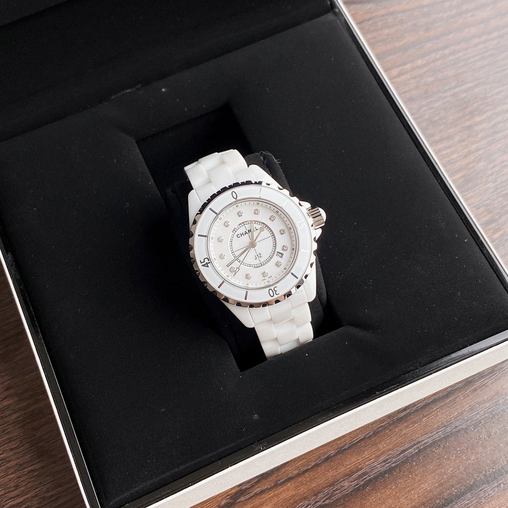 Chanel J12 White Ceramic Quartz Watch 33mm with Diamond Index
