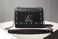 Louis Vuitton TWIST MM M53520