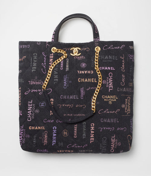 Chanel MAXI DENIM SHOPPING BAG 2022